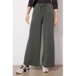 SPANX AirEssentials Wide Leg Pant Size XL Pull-On Stretchy Lounge Travel Pants